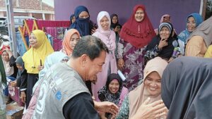 Sapa Warga Cikasungka, Maesyal Paparkan Sekolah Gratis dan Bangun Ponpes