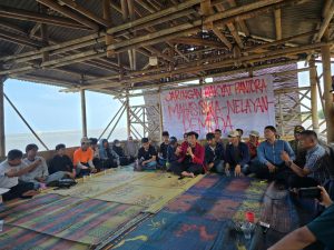 Bukan Untuk PSN, Pagar Misterius di Laut Pantura Ternyata Dibangun Nelayan Untuk Budidaya Kerang Laut dan Pemecah Ombak