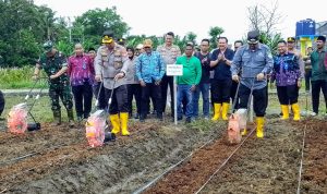 Kapolres Metro Tangerang Kunjungi Agro Metropolitan untuk Penanaman Bibit Jagung