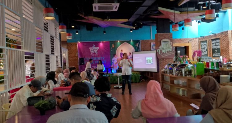 Fame Hotel Menggelar Celebrity Iftar Feast Event dan Santunan Yatim Piatu