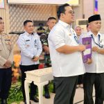 Dwi Chandra Budiman Resmi Jadi Sekcam Kelapa Dua, Pak Camat Beri Sambutan Begini
