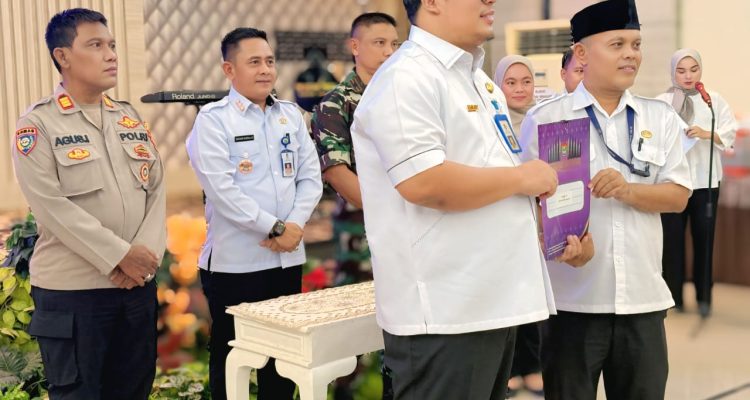 Dwi Chandra Budiman Resmi Jadi Sekcam Kelapa Dua, Pak Camat Beri Sambutan Begini