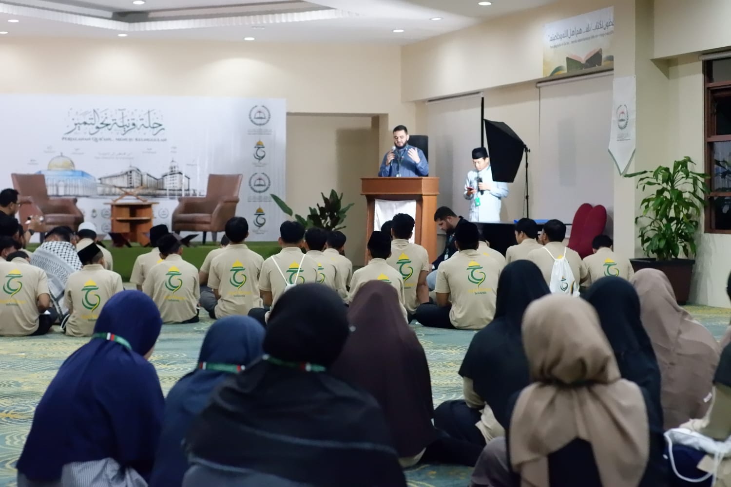 Setiap pesantren mengirim 2 santri terbaiknya di Camp Tajul Waqar Indonesia. (Foto: Dok. DQWS)
