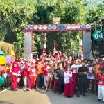 Siswa SDN Serdang Kulon 2 kunjungi gapura unik di Mekarjaya/barayanews.com