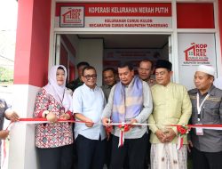 Dorong Ekonomi Kerakyatan, Bupati Tangerang Resmikan Koperasi Merah Putih Curug Kulon
