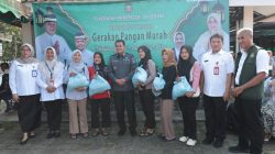 Bupati Tangerang Moch. Maesyal Rasyid membagikan sebanyak 2.000 paket sembako murah dalam kegiatan Gerakan Pangan Murah (GPM) yang digelar oleh Dinas Perindustrian dan Perdagangan bekerja sama dengan Dinas Pertanian Kabupaten Tangerang di Alun-Alun Tigaraksa, Pusat Pemerintahan Kabupaten Tangerang. Rabu, 13 Mei 2026.