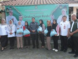 Bupati Tangerang Bagikan 2.000 Paket Sembako Murah, Warga Antusias Serbu Gerakan Pangan Murah di Alun-Alun Tigaraksa