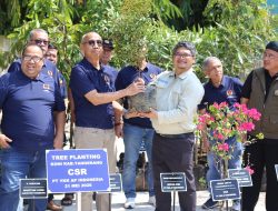 Berikan CSR, PT YKK AP Indonesia Tanam Pohon Di Kantor KONI Kabupaten Tangerang