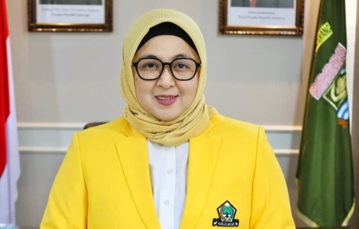 Program Yellow Scholarship atau beasiswa pendidikan Partai Golkar Kabupaten Tangerang resmi dibuka. "Program ini merupakan bentuk kepedulian Golkar terhadap peningkatan kualitas pendidikan dan pengembangan sumber daya manusia di Kabupaten Tangerang," kata Ketua DPD Golkar Kabupaten Tangerang Intan Nurul Hikmah. Selasa, 12 Mei 2026.