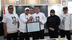 Bupati Tangerang, Moch. Maesyal Rasyid didampingi Wakil Bupati Tangerang, Intan Nurul Hikmah, melakukan penandatanganan nota kesepahaman (MoU) kerja sama antara Pemerintah Kabupaten Tangerang dengan Universitas Insan Cita Indonesia (UICI) dalam bidang Tri Dharma perguruan tinggi. Minggu, 24 Mei 2026.