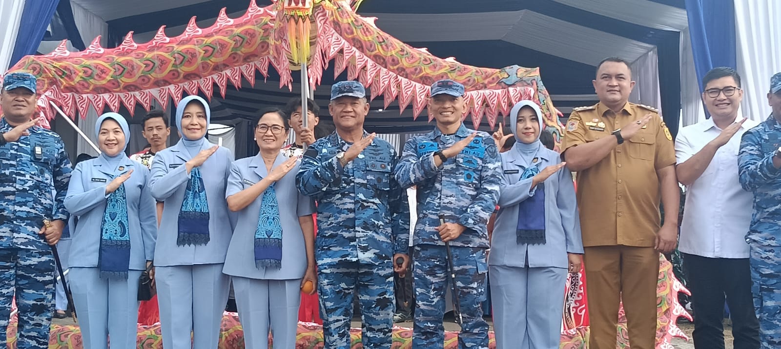 Hari Bakti TNI AU ke-79, Koopsudnas Gelar Pengobatan Gratis hingga Bagikan 1.000 Paket Sembako di Rumpin