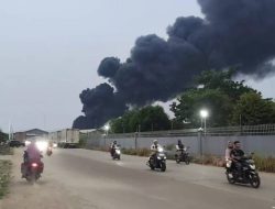 Kebakaran Pabrik Dupa di Kota Tangerang, BPBD Kerahkan 14 Mobil Damkar dan Puluhan Personel
