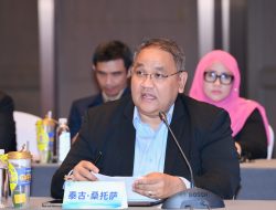 Di tengah pesatnya perkembangan AI, Ketua Umum JMSI Teguh Santosa mengajak media Asia tetap menjaga identitas kawasan melalui narasi yang autentik, menjunjung nilai budaya lokal, dan memperkuat semangat perdamaian.