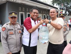 Polresta Tangerang Salurkan Air Bersih untuk Warga Sentul Balaraja yang Terdampak Kemarau