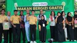 Bupati Tangerang Dampingi Jamintel Kejagung dan Kepala PPATK Tinjau Program MBG Berbasis CSR di SKhN 1