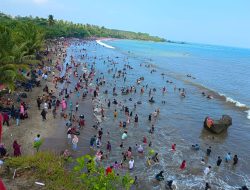 Wisata Anyer-Carita Tetap Ramai, Pemprov Banten Perkuat Mitigasi Pascastatus Siaga Anak Krakatau