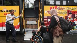 Orang Tua Siswa Disabilitas di Tangsel Akui Terbantu Bus Sekolah Gratis, Hemat hingga Rp150 Ribu per Hari