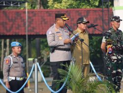 Kapolresta Tangerang Kombes Pol Andi Muhammad Indra Waspada Amirullah menyampaikan arahan saat Apel Siaga Tanggap Darurat Kebakaran di Lapangan Arya Yudhanegara, Pusat Pemerintahan Kabupaten Tangerang, Selasa (4/8/2026).