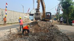 Jalan Tugu Kronjo-Ceplak Direkonstruksi 11 Km, Ditarget Selesai 150 Hari Jalan Tugu Kronjo-Ceplak Direkonstruksi 11 Km, Ditarget Selesai 150 Hari