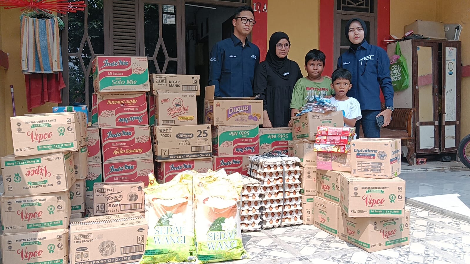 Sahroni Bantu Modal Usaha Keluarga Ojol Korban Begal di Tangerang, Istri Minta Pelaku Dihukum Berat