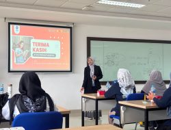 Tim UMN memberikan pendampingan kepada kelompok usaha Desa Serdang Wetan dalam penguatan kapasitas produksi, manajemen usaha, dan strategi pengembangan pemasaran.