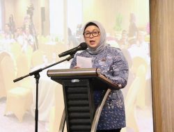Wakil Bupati Tangerang Intan Nurul Hikmah menyampaikan pentingnya penguatan peran ayah dalam keluarga melalui Gerakan Ayah Teladan Indonesia (GATI) pada diskusi lintas sektor program kependudukan dan pembangunan keluarga di Hotel Vega, Gading Serpong, Kamis (27/8/2026).