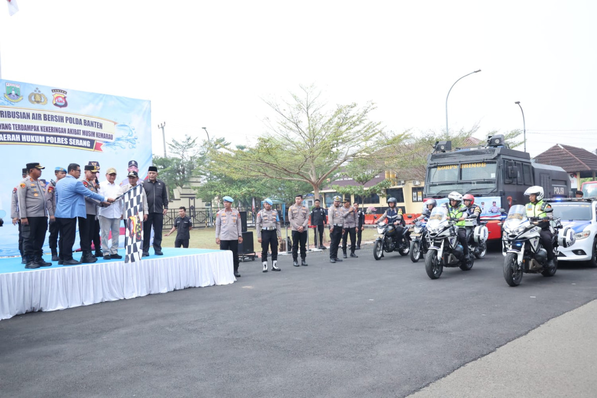 Wagub Banten Apresiasi Polda Salurkan 502 Ribu Liter Air Bersih untuk Warga Terdampak Kekeringan