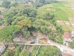 Rekonstruksi Jembatan Nyompok Girang Dimulai, Konektivitas Carenang Kembali Dibangun