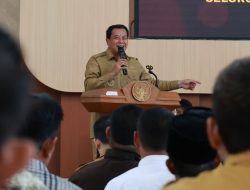 Bupati Tangerang Moch. Maesyal Rasyid memberikan arahan saat membuka Sosialisasi Keluarga Sadar Hukum (Kadarkum) di Aula Kecamatan Kemiri, Senin (3/8/2026).