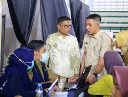 Andra Soni Ajak Warga Banten Manfaatkan Cek Kesehatan Gratis