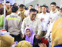 Gubernur Banten Andra Soni meninjau pelaksanaan Program Cek Kesehatan Gratis di Kabupaten Lebak, Senin (21/9/2026).