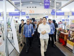 Wakil Gubernur Banten Achmad Dimyati Natakusumah meninjau area pameran IHIEX 2026 bersama jajaran saat berlangsung di ICE BSD, Kabupaten Tangerang, Kamis (24/9/2026).