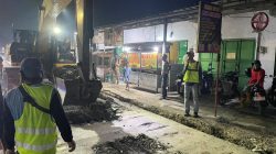 Beton Jalan Balaraja-Ceplak Retak, DBMSDA Tangerang Bongkar 84 Meter Bangunan Jalan Tidak Standar Beton Jalan Balaraja-Ceplak Retak, DBMSDA Tangerang Bongkar 84 Meter Bangunan Jalan Tidak Standar