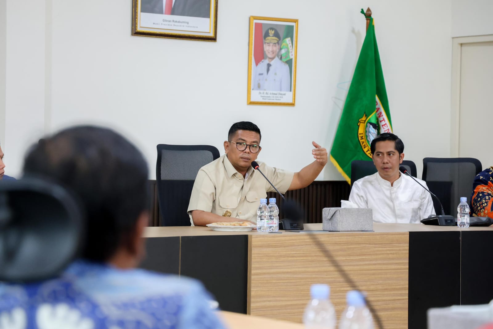 Gubernur Andra Soni Dorong Ekonomi dari Bawah Lewat UMKM dan Festival Rakyat