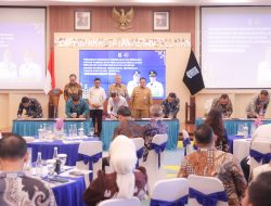 Penandatanganan kerja sama replikasi dan pemanfaatan Sistem Integrasi Geospasial Informasi Tanah dan Pajak (SISGITA) di Balai Kota Tangerang Selatan, Senin (21/9/2026).