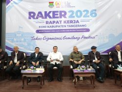 Bupati Tangerang Moch. Maesyal Rasyid bersama jajaran KONI Kabupaten Tangerang dan pengurus cabang olahraga saat Raker KONI Kabupaten Tangerang 2026, Sabtu (26/9/2026).