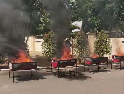 Kejari Kabupaten Tangerang Musnahkan Barang Bukti 144 Perkara, Ada Sebutir Ekstasi