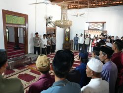 Pemprov Banten Antarkan Pemakaman Surakman, Korban Hilang di Selat Sunda