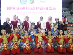 Tim Senam Banten Promosikan Wastra Daerah Lewat Kostum Bermotif Tapak Kebo