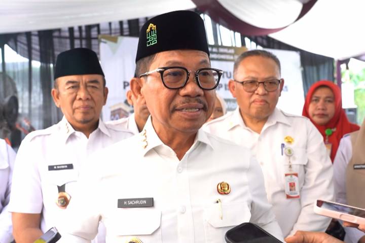 Lindungi Peserta Didik dari Abu Vulkanik, Sachrudin Perpanjang PJJ hingga Jumat