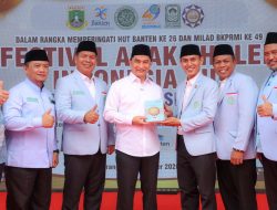 Wakil Gubernur Banten Achmad Dimyati Natakusumah bersama jajaran pengurus BKPRMI saat menghadiri Festival Anak Saleh Indonesia (FASI) XIII di Kota Serang, Rabu (30/9/2026).