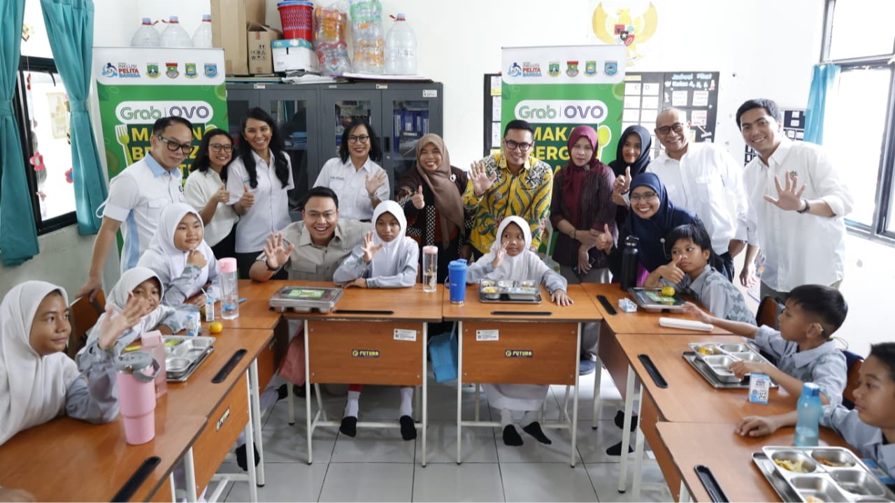 Wamenkomdigi Apresiasi Kolaborasi Grab-OVO dan Pemkot Tangsel Salurkan MBG untuk Anak Berkebutuhan Khusus